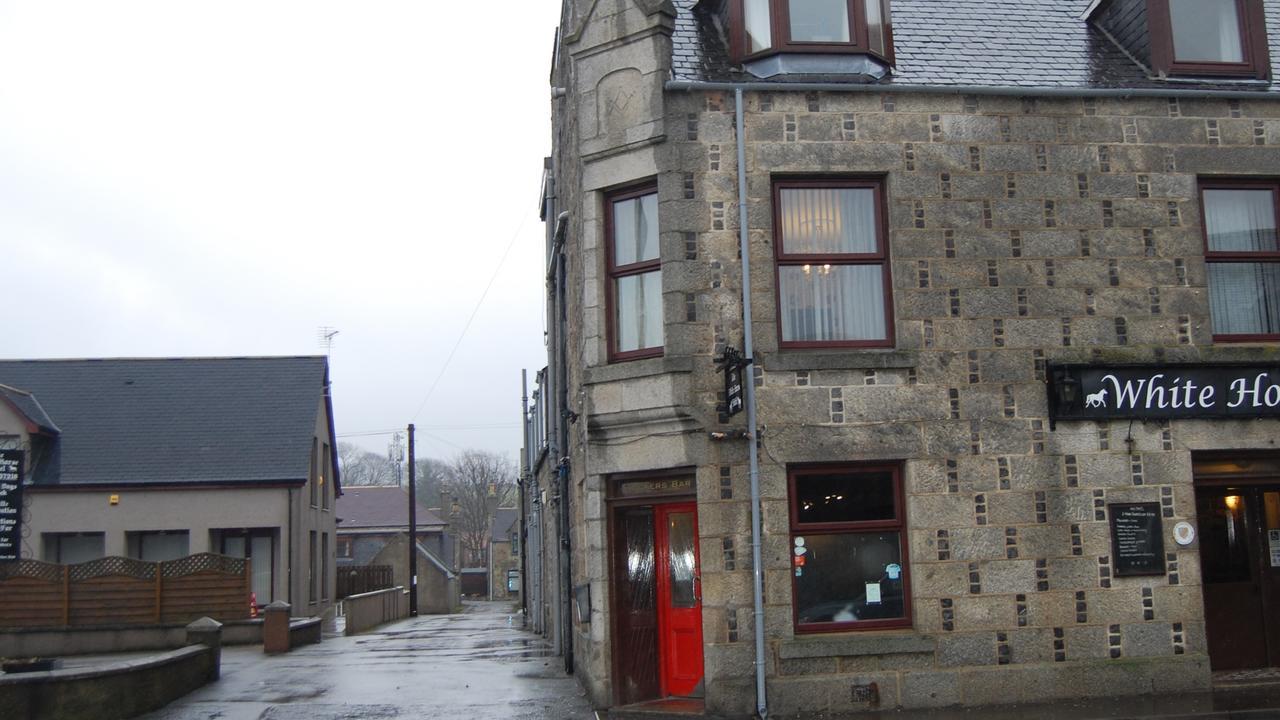 White Horse Hotel Strichen Exterior photo